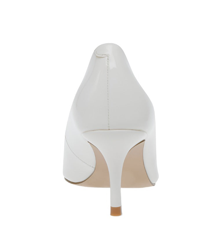 كيت كات الأبيض