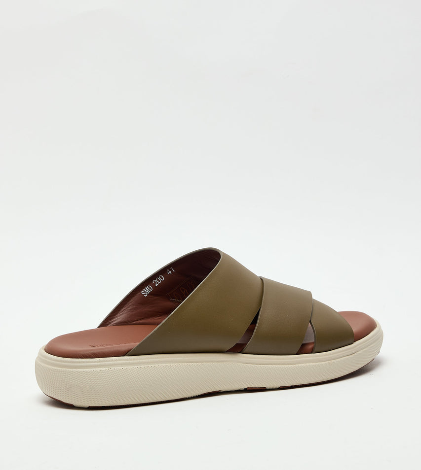 Strider Men's Olive Arabic Sandals - view 3