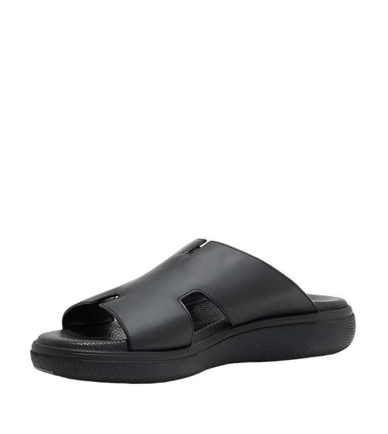 Steve Madden Averin men's black Arabic sandals, front view
