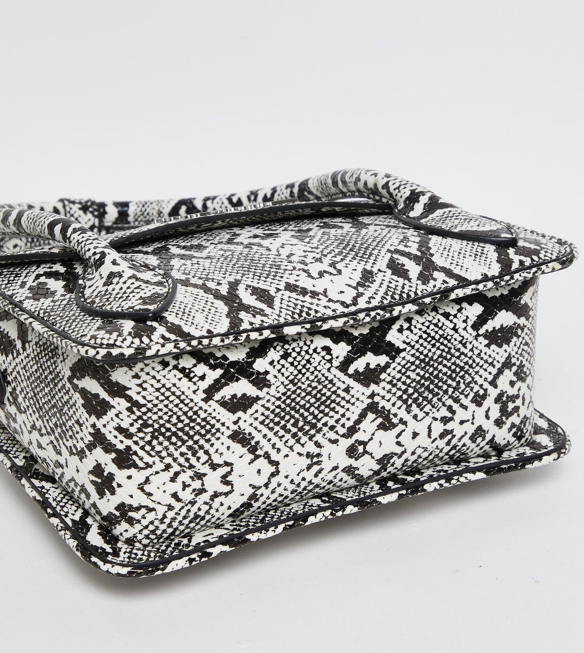 Bhex-e Black/White Women's Satchel Bag - view 6