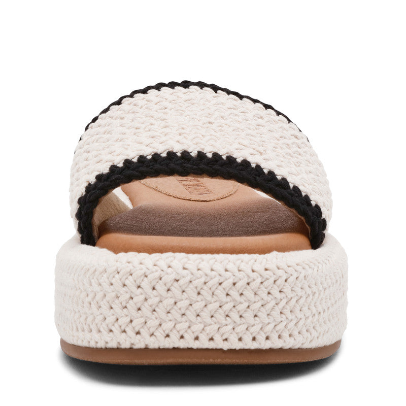 Steve Madden Beachy-W women's multicolour flat sandals, sole view