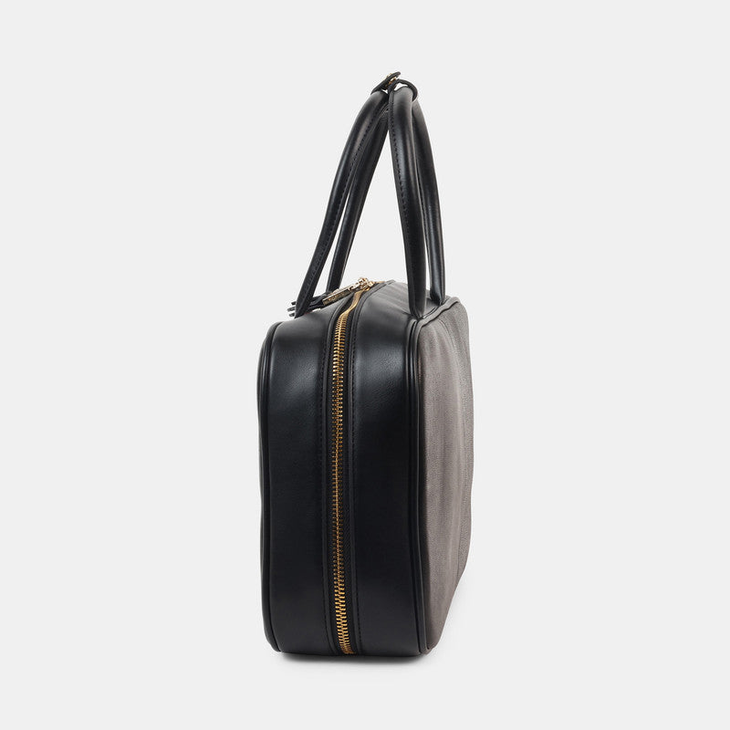 Steve Madden Harlowe women's black shoulder bag, lifestyle view