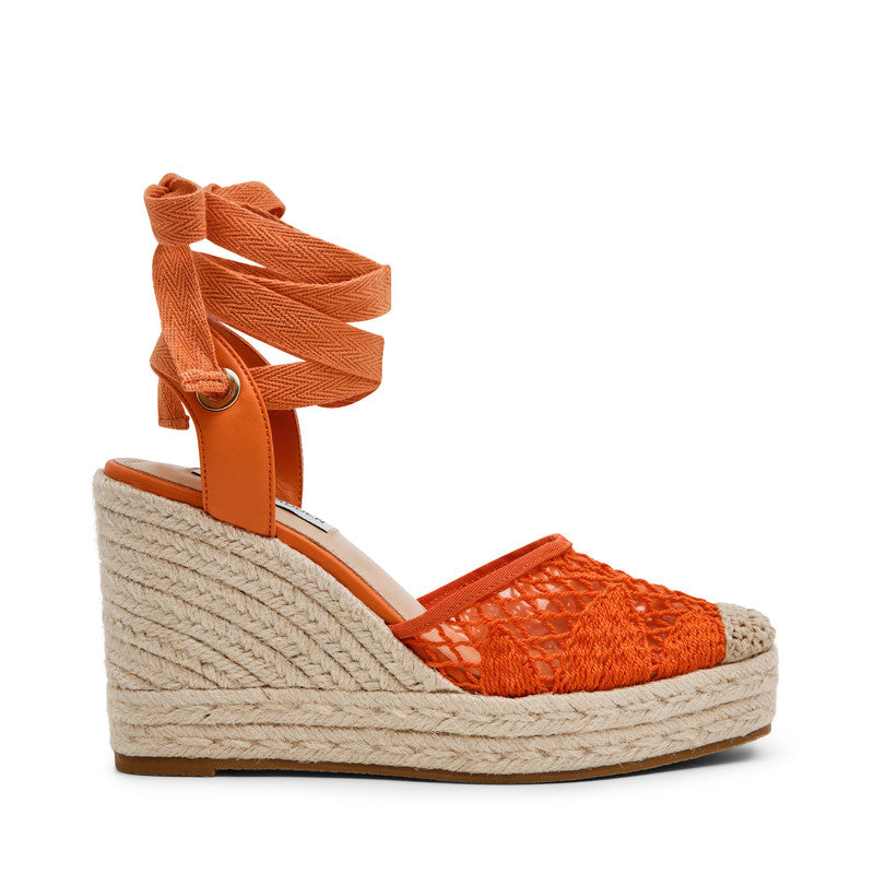 Steve Madden Osborn women's dark orange wedge sandals, back view
